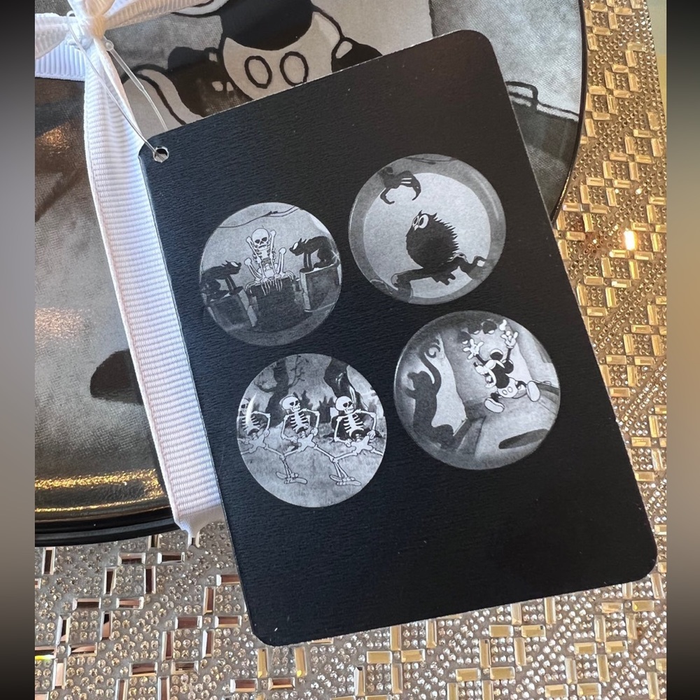☠️ DISNEY A Silly Symphony The Skeleton Dance Mickey Halloween Plates Plate Set - Picture 8 of 11
